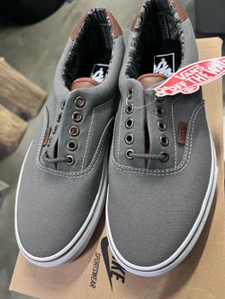 NEW! Vans Originals Shoes Size: 9 $40