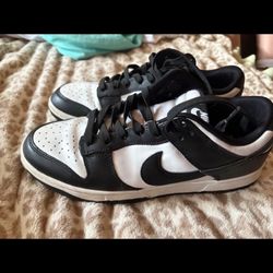 Men’s Nike panda dunks