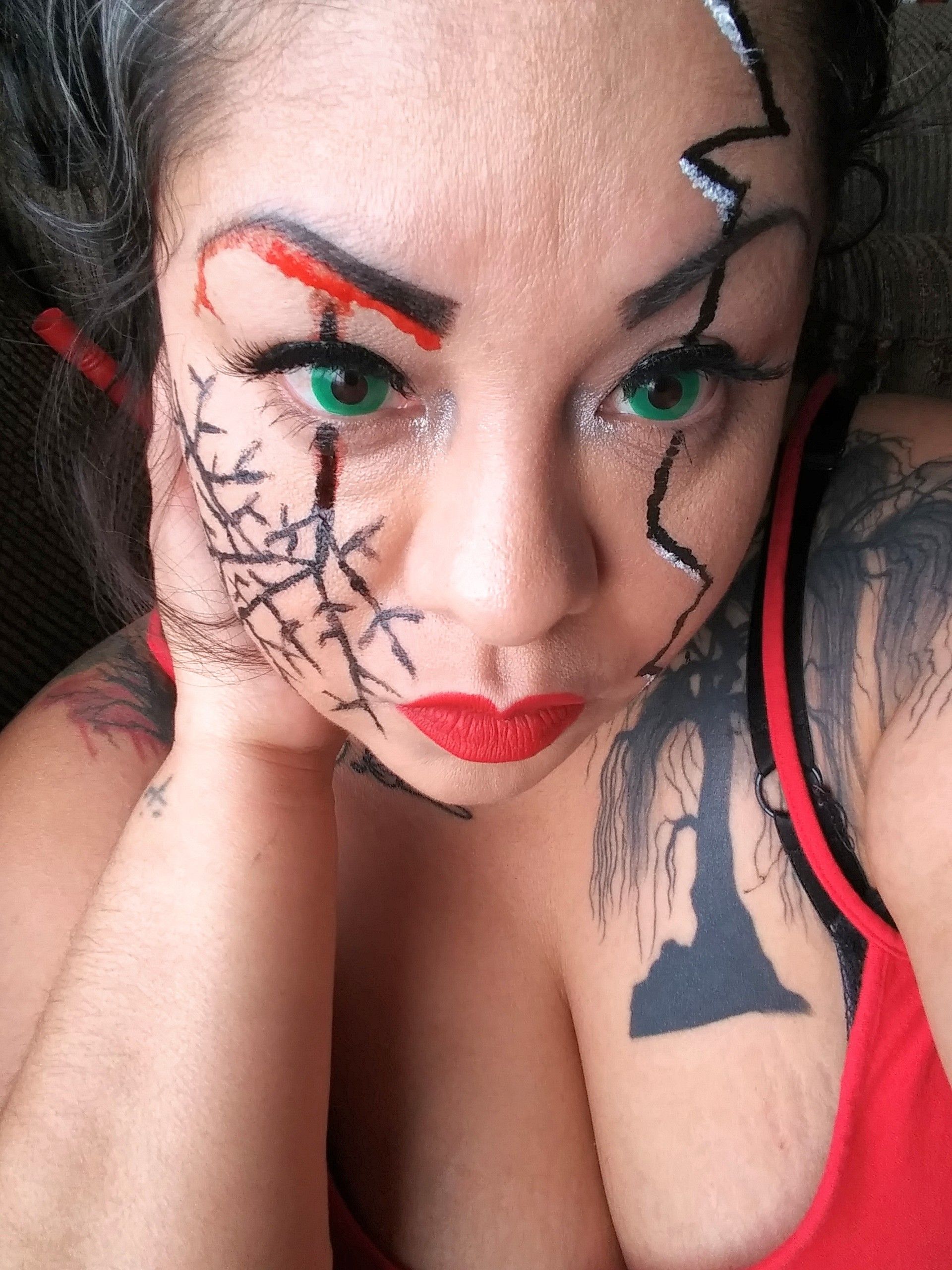 Cosplay and natural colors to bring out your make-up