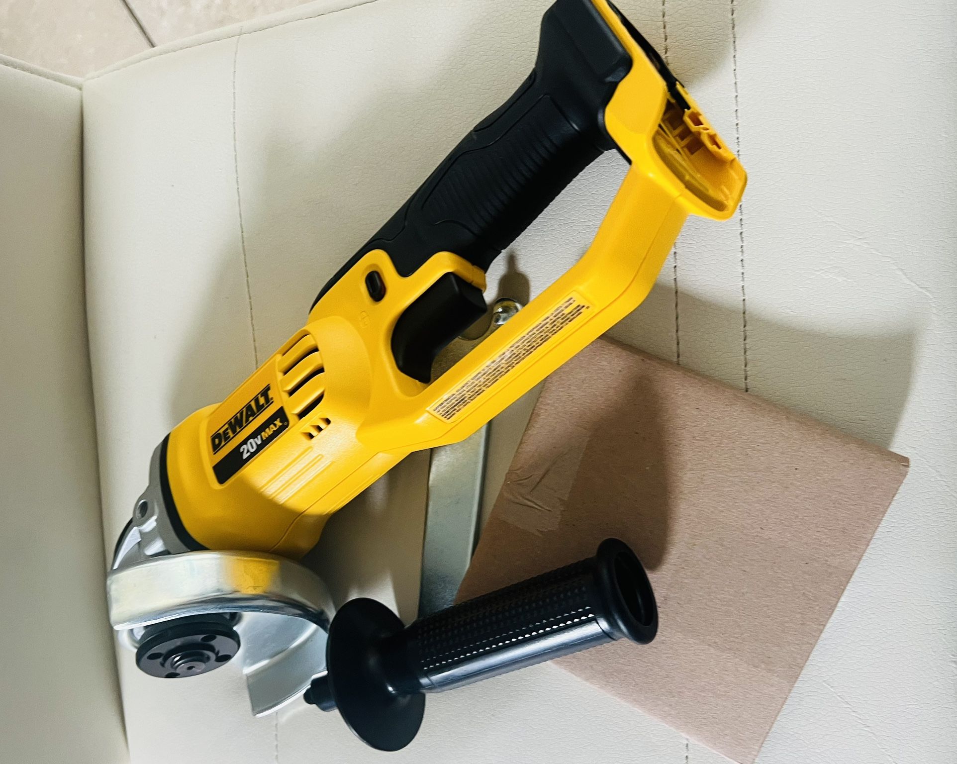  DEWALT 20V MAX Cordless 4.5 in. - 5 in. Angle Grinder (Tool Only)