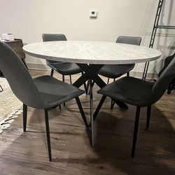 Round Dining Table Set (table + 4 chairs)