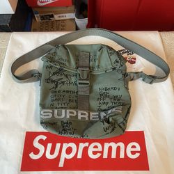 Supreme SS23 Field Side Bag “Olive-Gonz”