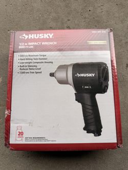 BRAND NEW Husky 1/2 In Impact Wrench