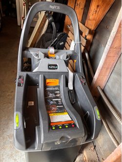 Free Keyfit 35 carseat base