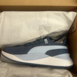 Puma sneaker shoes