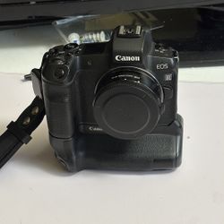 Canon EOS R Mirrorless Camera with EF Adapter & Battery Grip - Excellent Condition!