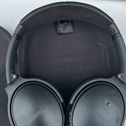 Bose QuietComfort Ultra Over-Ear Headphones - Black