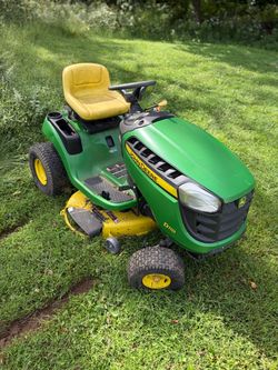 John Deere Ride On Lawn Mower (AS IS) Read Description