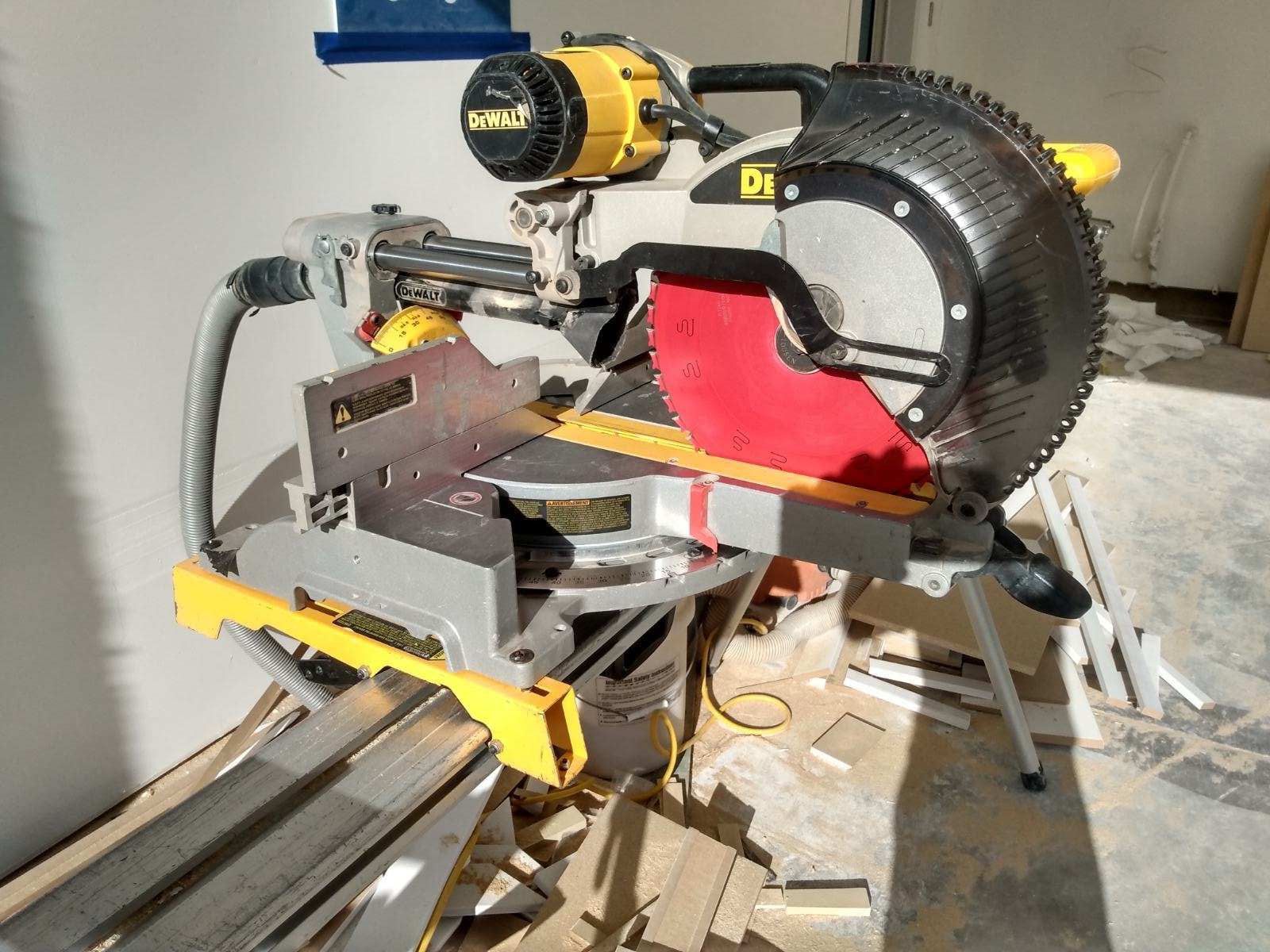 12” Sliding Miter Saw