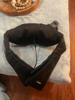 Naipo Shiatsu Neck & Shoulder Massager w/ Heat – Works Great !!