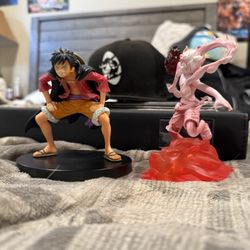 Luffy Statues