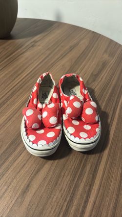Vans x Minnie Mouse Kids Slip-On Sneakers