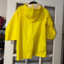 Kids yellow raincoat with hoodie