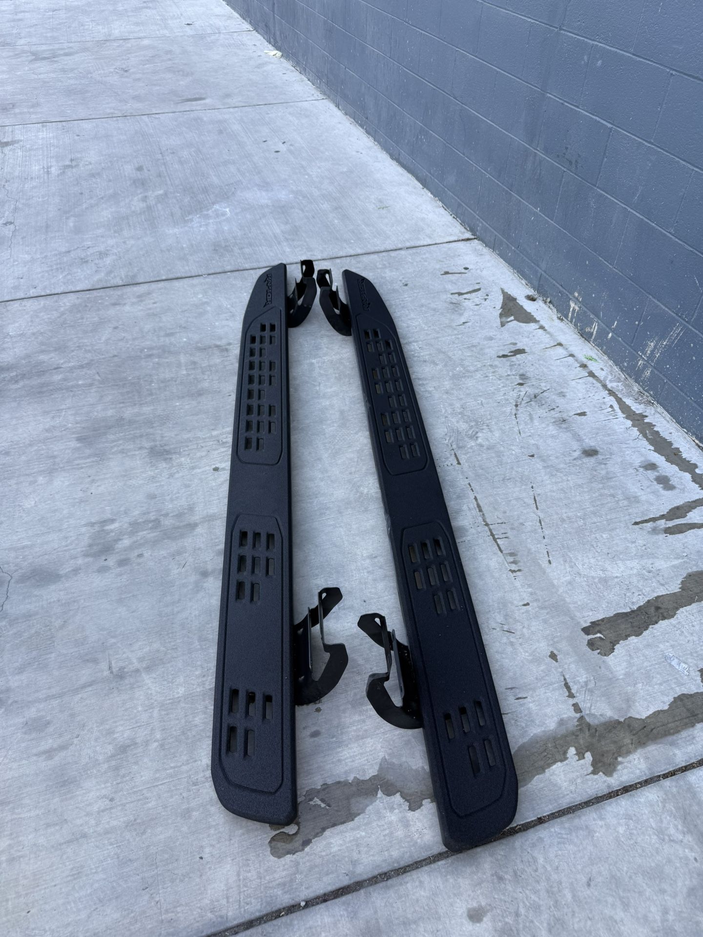 2017-2024 Raptor Side Step Running Board