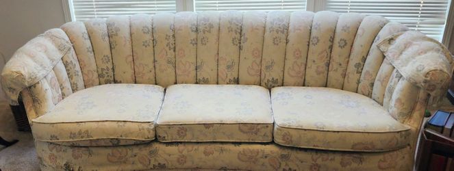 Channel Back 1950s / 1960s Couch/Sofa