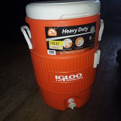 Igloo Heavy Duty 5 Gallon Jug Like New