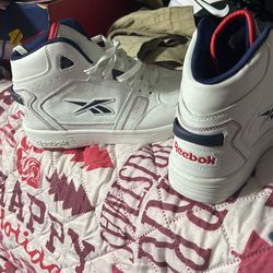Reebok Size 7 New