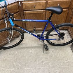 Motiv Mountain Bike 