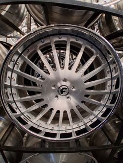 BRAND NEW 24" FORGIATO WHEELS
