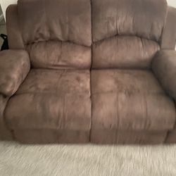 Couch - Recliner 