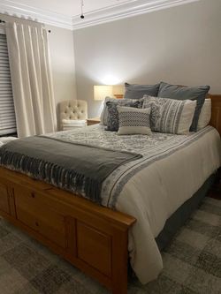 Headboard and footboard