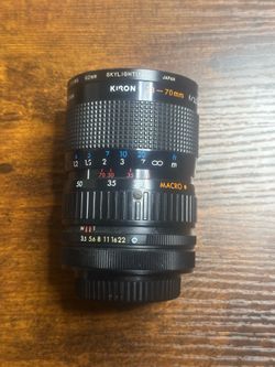 Kiron MC 28-70mm f/3.5-4.5 Manual Focus Macro Zoom Lens Canon FD 62mm