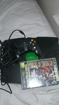 X box original with controller and 8 games