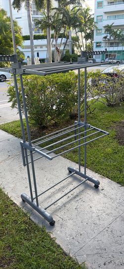 Foldable dryer almost new
