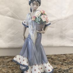 Porcelain Art Figurines