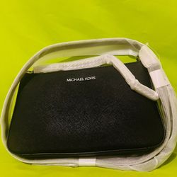 Jet Set Medium Saffiano Leather Crossbody Bag