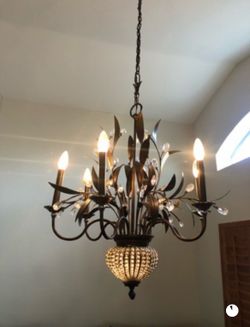 Home Decor: Large Beautiful Ornate Metal/ Chrystal Chandelier