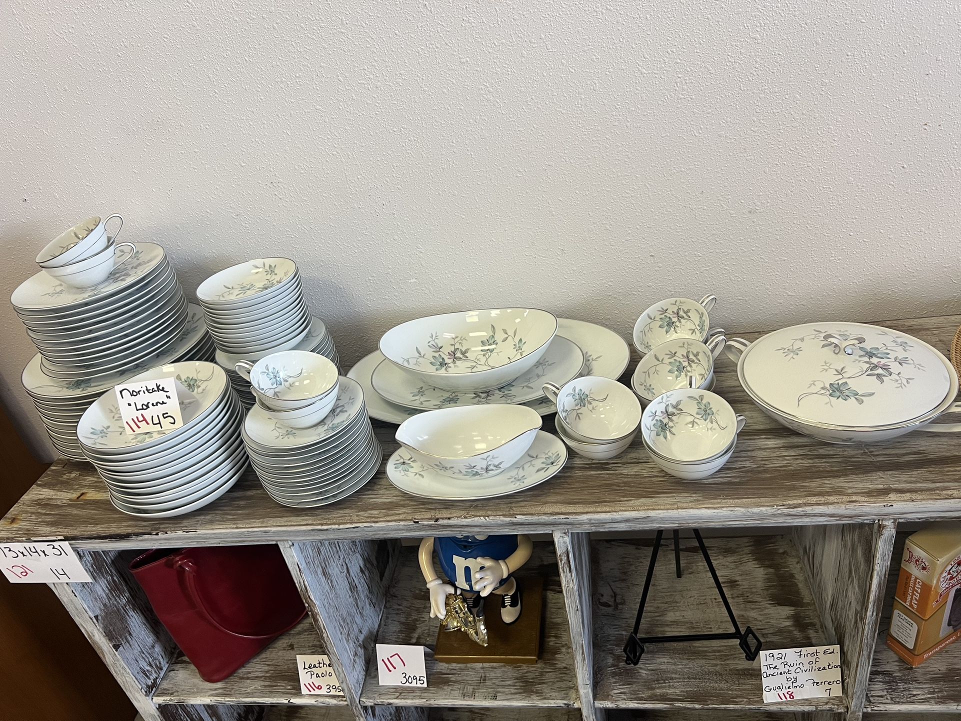 Complete Noritake Lorena China Set / Dinner set - 76 Pieces, Gold Trim Vintage Dinnerware