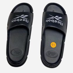 Men's Reebok Slides size 11 NWOT