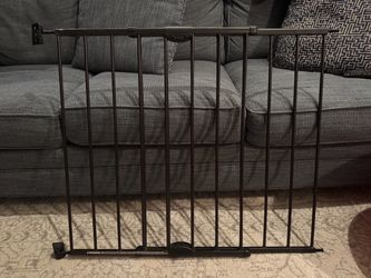 Used Top of Stairs Baby Gate, Hardware Mount, Open-Direction Control, 28.7"-47.8" Wide, 31" Tall, One-Hand Operation, Swing-Latch