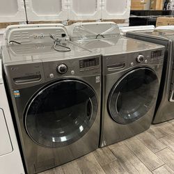 LG washer and dryer set electric Used with warranty