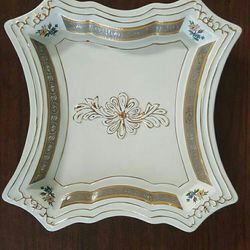 Decorative square plate