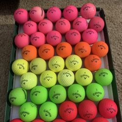 50 Golf Balls Callaway In Good Condition.