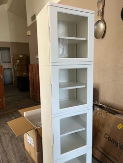 Storage cabinet