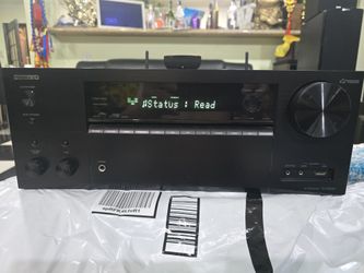 
Onkyo TX-NR656
7.2  100W per Channel 8 HDMI 4K 3D Built-in Wi Fi And Bluetooth 