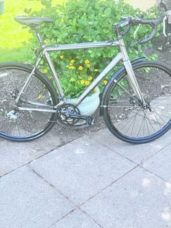 Mens large Jami’s nova sport Roadbike