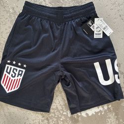 Navy Soccer USA Shorts Size Medium 