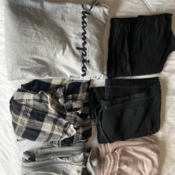 Women’s Clothes Lot 