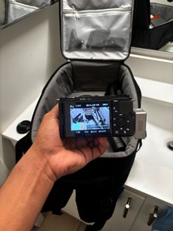 Sony ZV-E10  Mirrorless Camera