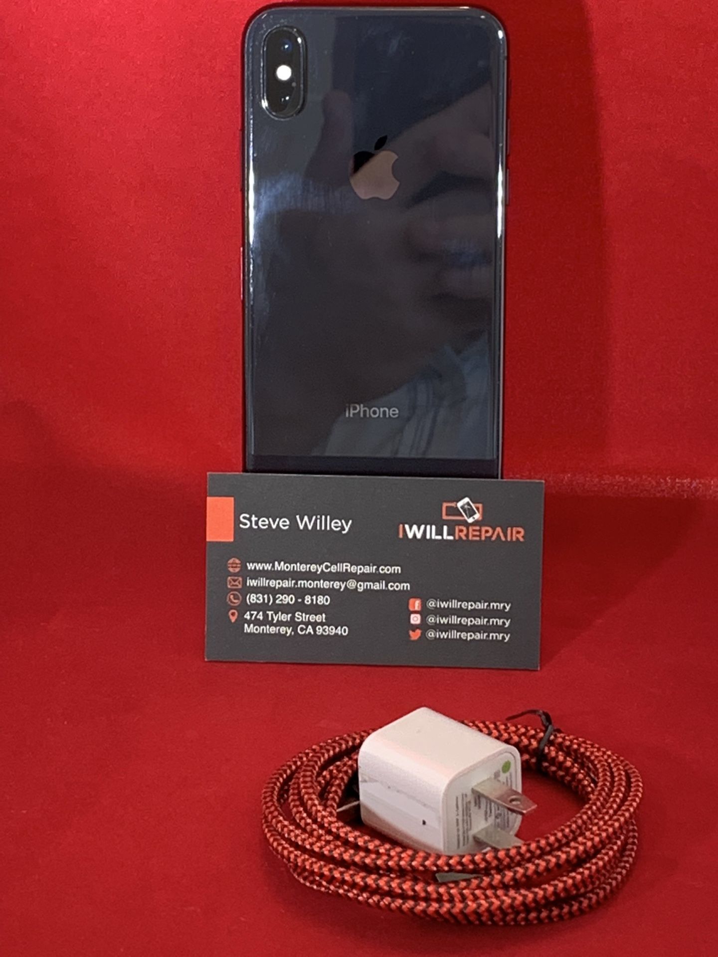 Apple iPhone X black 64 GB unlocked $350