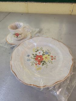 Salem China Stoneware 3 Piece Set