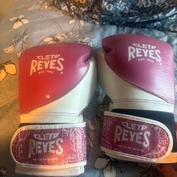 Cleto Reyes Boxing Gloves 16 oz