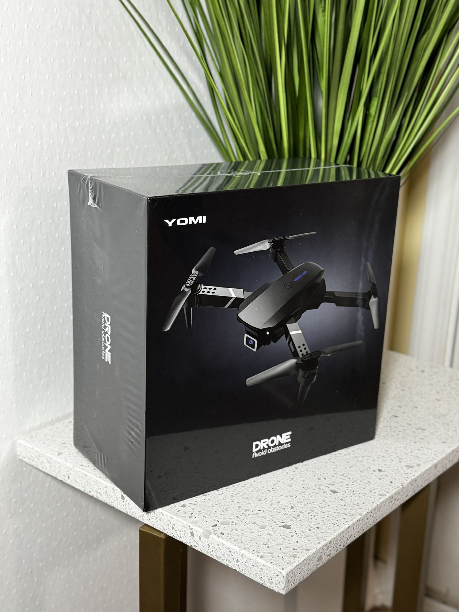 NEW IN BOX !!! 4K Camera Drone