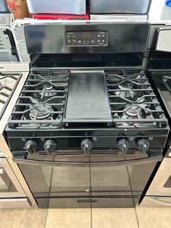 GE stove (delivery+install available) width 30”