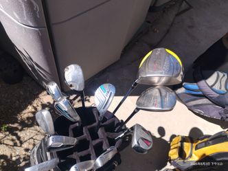 Golf club set with bag