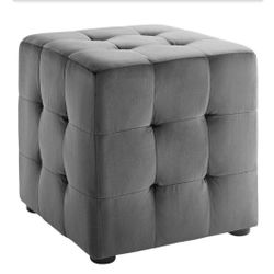 VELVET CUBE OTTOMAN